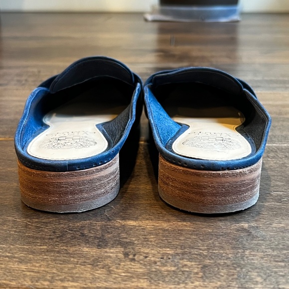Vince Camuto Navy Blue Leather Mule Size 6.5 - Picture 4 of 10